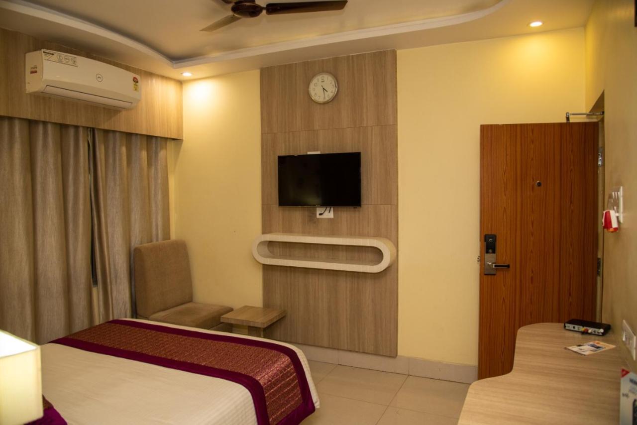 Buddha Imperial Muzaffarpur Room photo